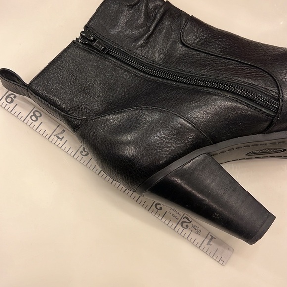 Söfft Toby black leather booties 3” heel comfortable zipper size 7.5 US - Picture 16 of 16
